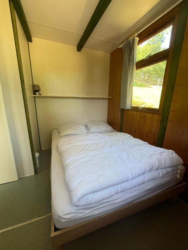 La Colline Aux Chalets, Jaccuzi, Sauna Saint-Chamarand Екстериор снимка